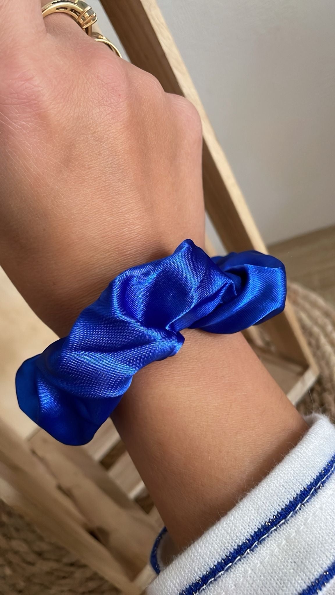 Chouchou SATINÉ [ Bleu roi ]