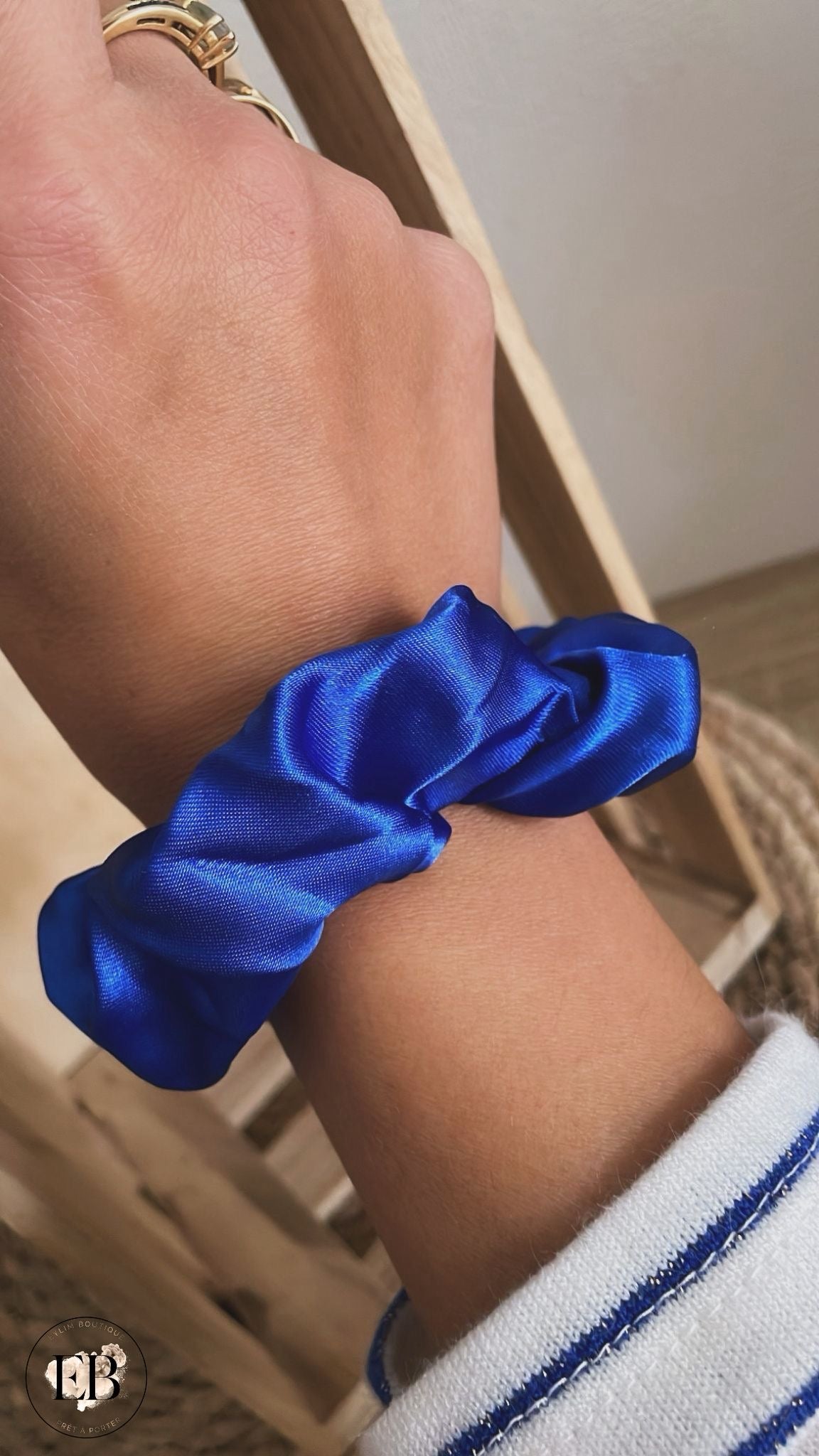Chouchou SATINÉ [ Bleu roi ]